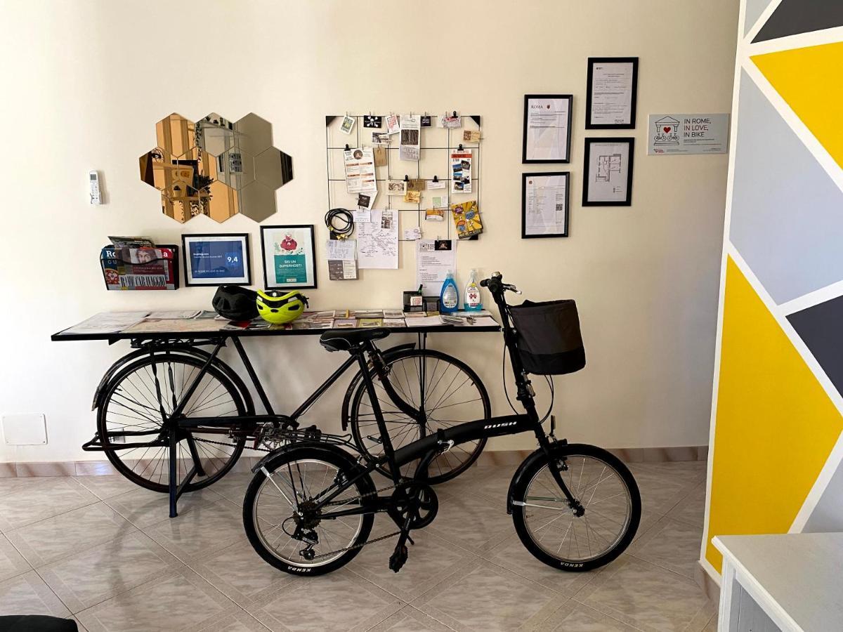 In Rome In Love In Bike Luaran gambar